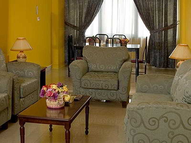 Al Muntazah Plaza Hotel Доха Номер фото