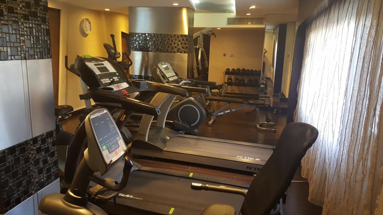 Al Muntazah Plaza Hotel Доха Екстер'єр фото