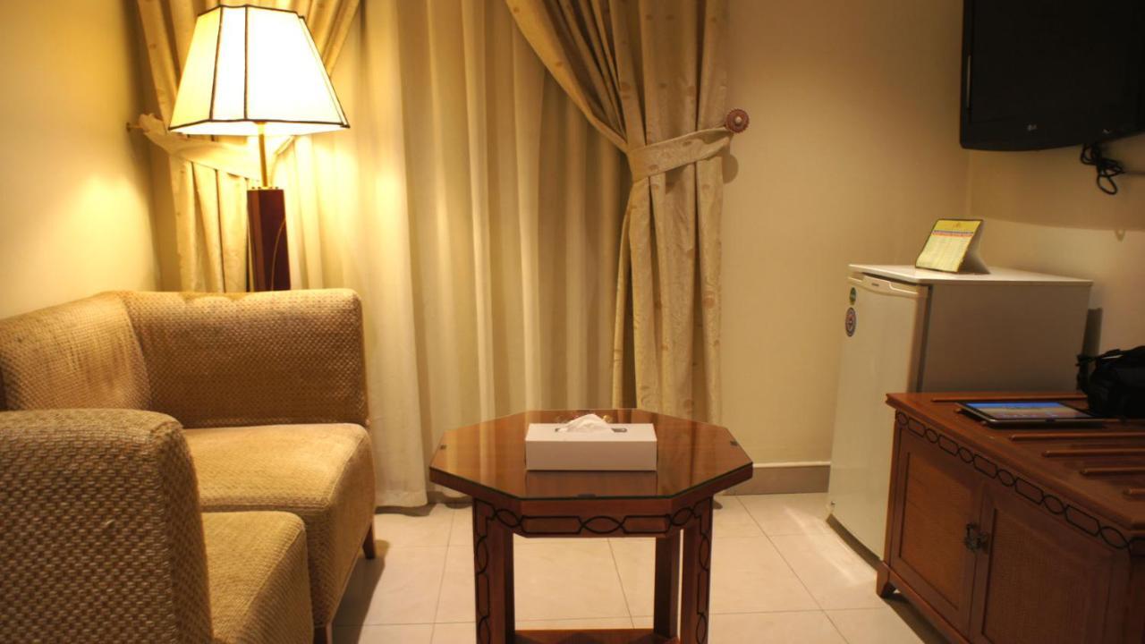 Al Muntazah Plaza Hotel Доха Екстер'єр фото