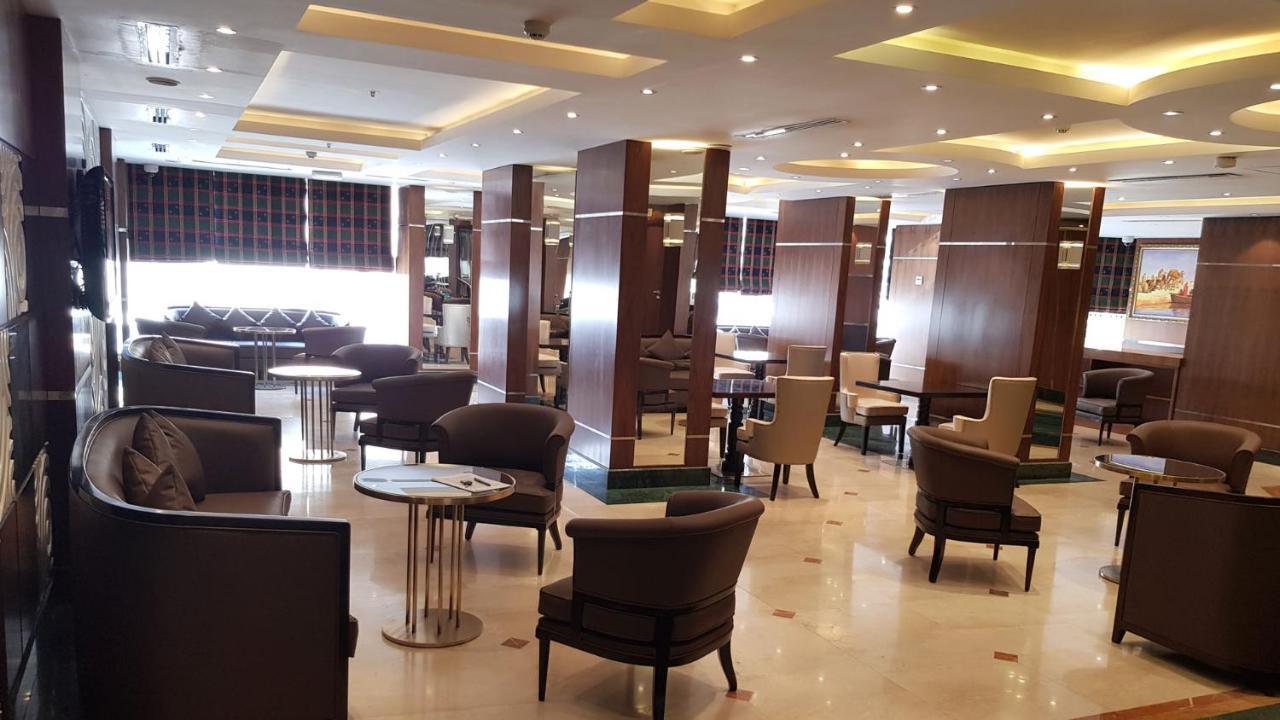 Al Muntazah Plaza Hotel Доха Екстер'єр фото