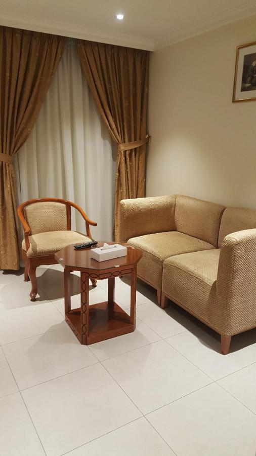 Al Muntazah Plaza Hotel Доха Екстер'єр фото